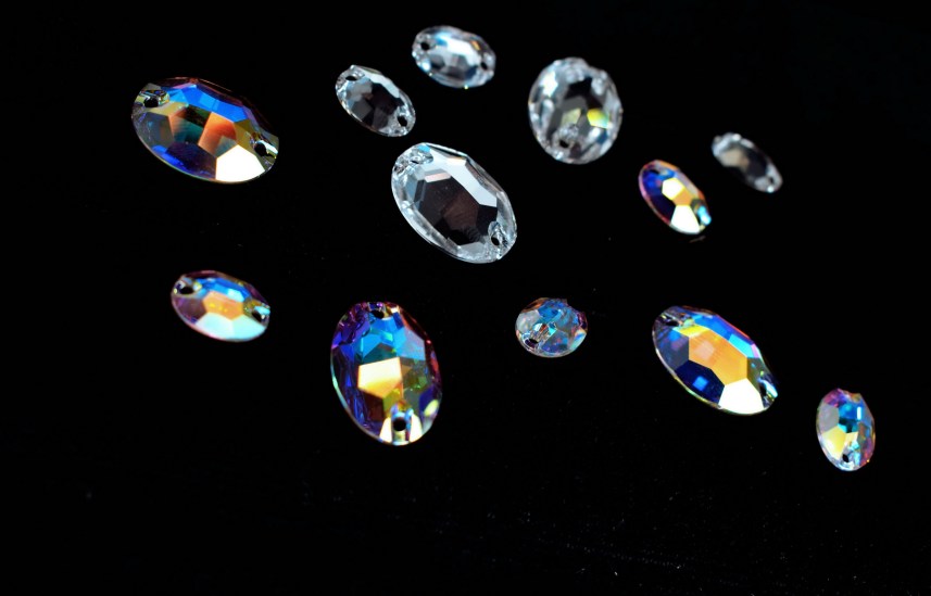 1swarovski oval